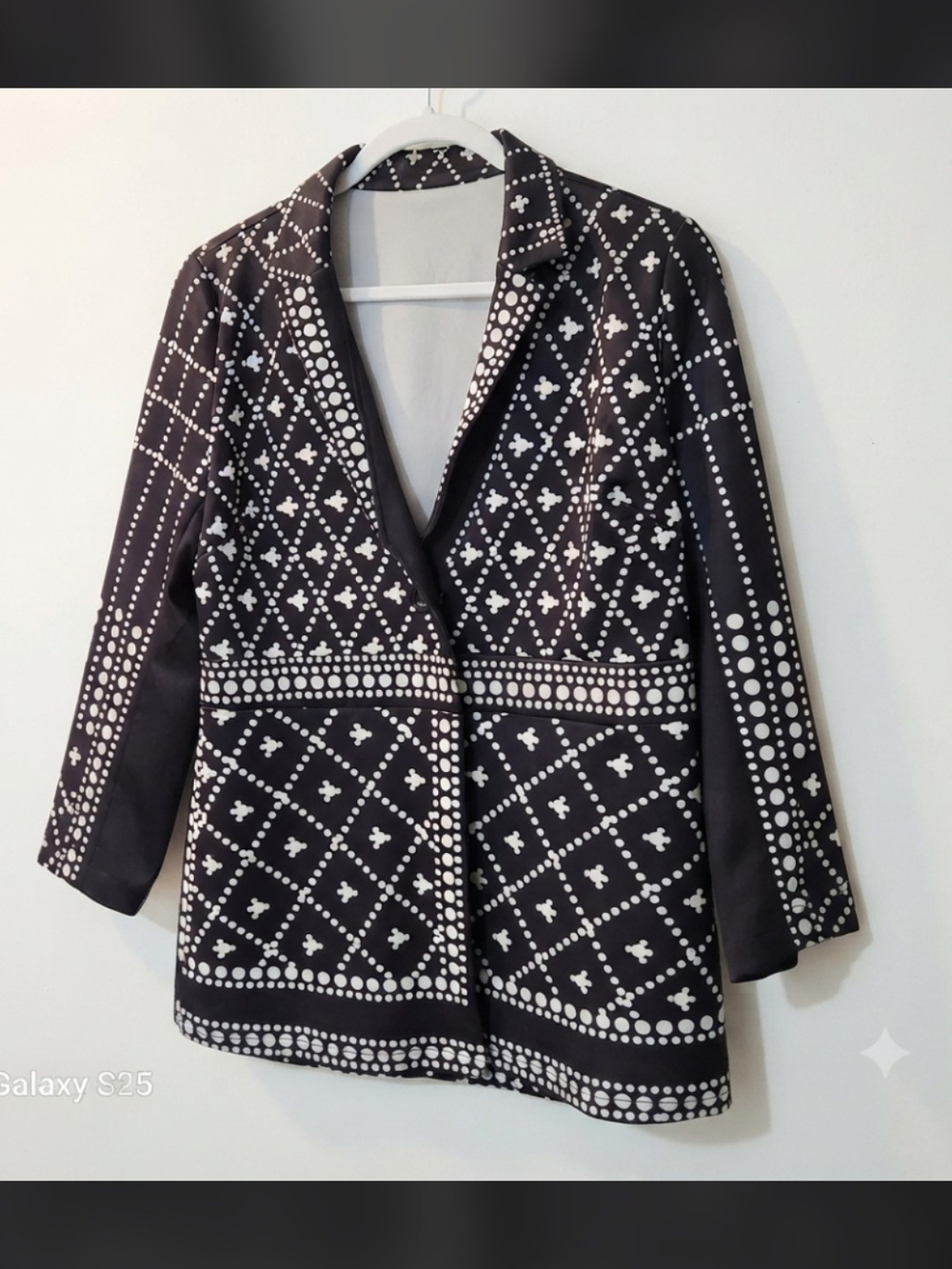 Geometric Print Blazer - Women's US Size 14 - Black & White Patterned Jacket